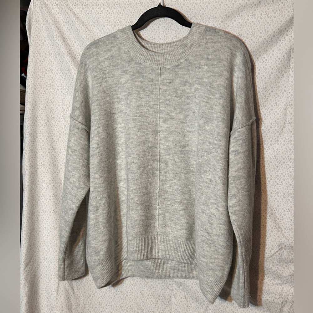Vince Camuto Knit Off-white sweater